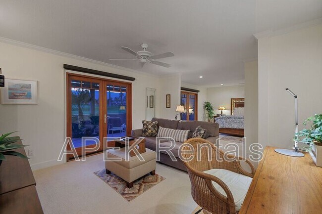 Building Photo - 74939 Vía Lago