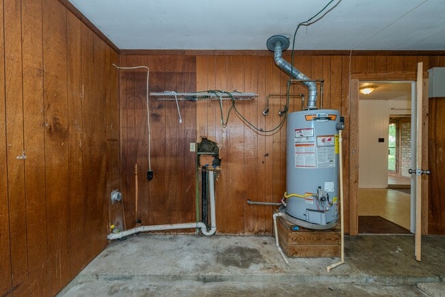 Building Photo - 450 Norvell St
