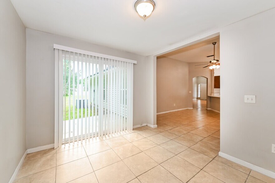 Building Photo - 6011 Fillyside Trail