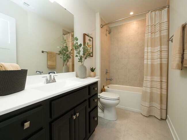 Building Photo - 3BR 2.5BA Home w/Resort Style Amenities at The Mills at Rocky River