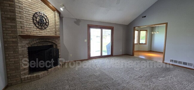 Building Photo - 606 Diamond Point Pl