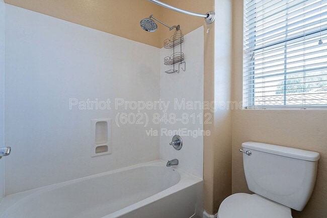 Building Photo - 2078 E Flint St