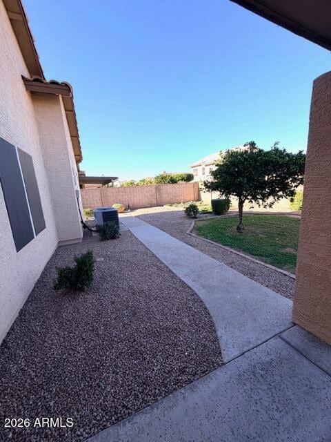 Building Photo - 528 W Monte Ave