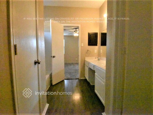 Building Photo - 1304 White Dove Ln