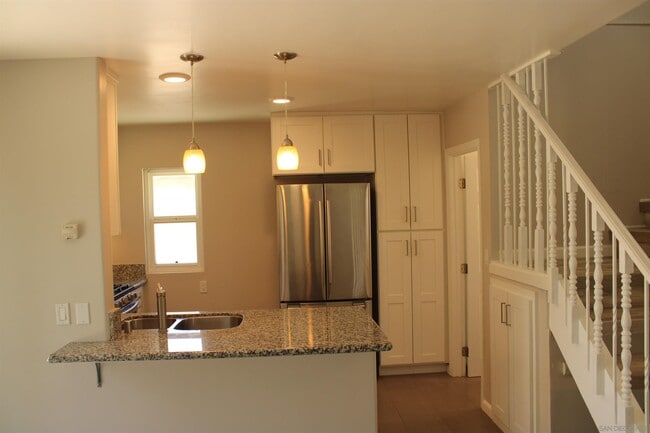 Building Photo - 2310 Sumac Dr