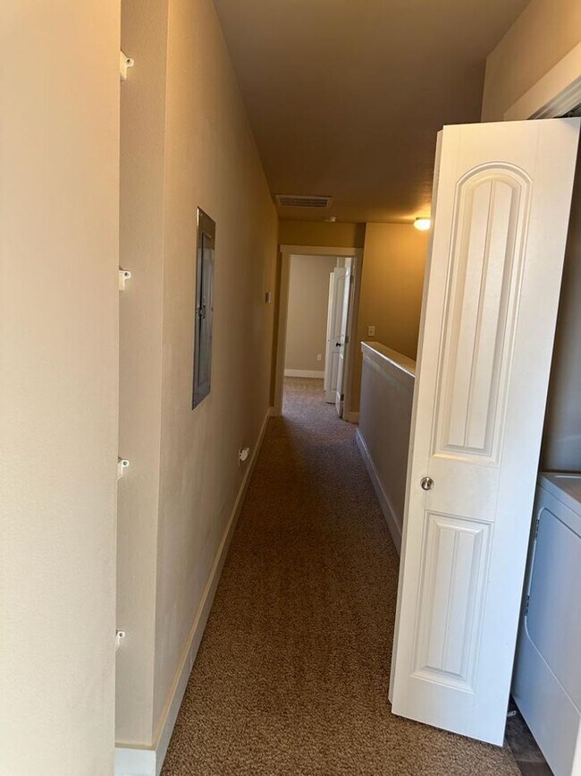 Building Photo - 9965 W Rosecroft Ct