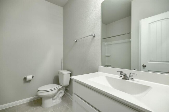 Building Photo - 2701 Danbury Ln