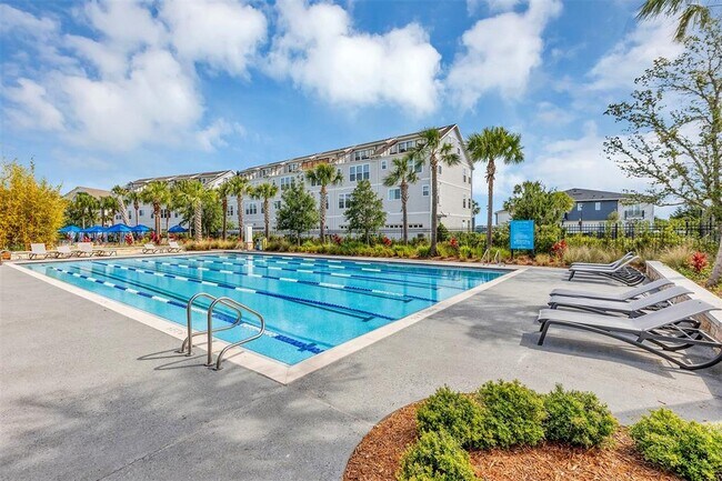 Building Photo - 6879 Arnoldson St