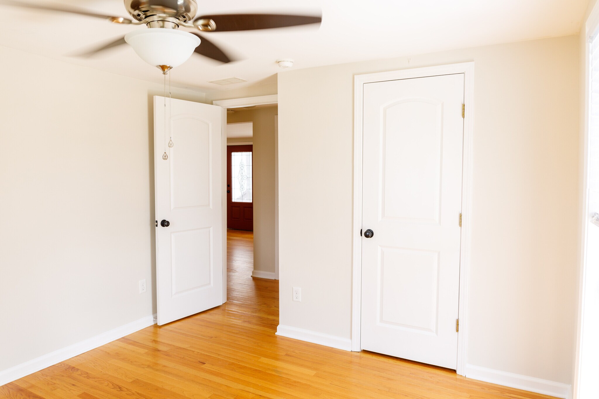 Building Photo - 116 America St