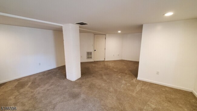 Building Photo - 269 Hazen Rd