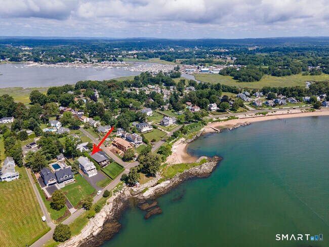 Building Photo - 133 Linden Ave