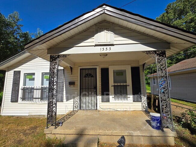 Building Photo - 1333 Fairfax St