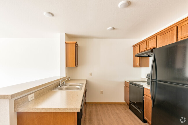 Kitchen - River Hills Apartments