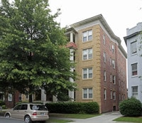 Building Photo - Ravenwood