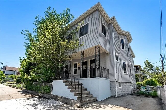 Exterior - 39 Medford St