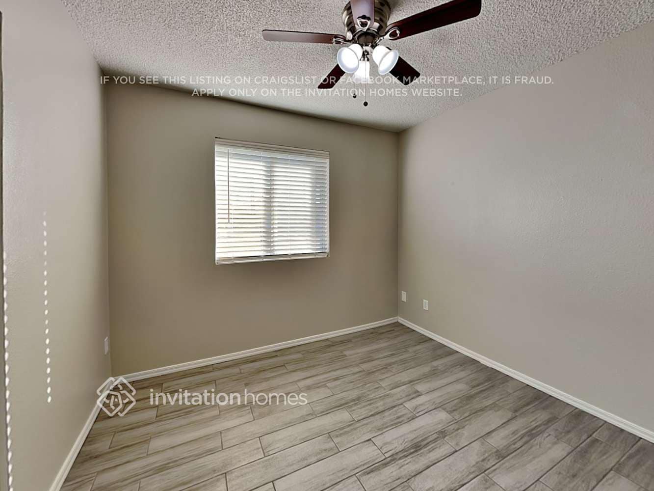 Building Photo - 3826 W Bloomfield Rd