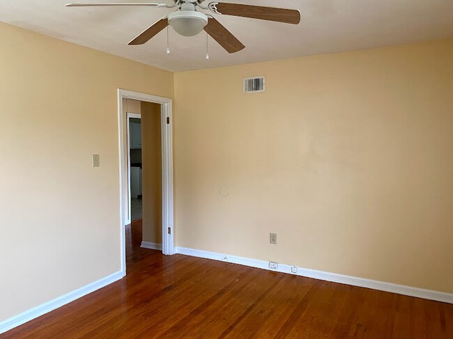 Building Photo - 1263 Laudeen Dr