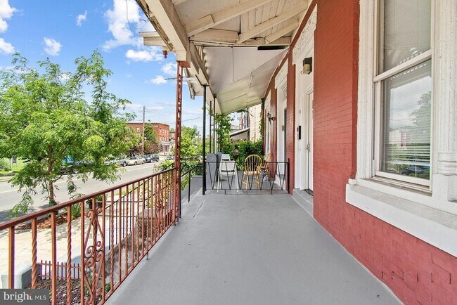 Building Photo - 1101 N 41st St