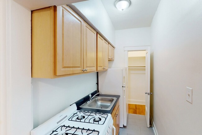 Floorplan - 5528-5532 S. Everett Avenue