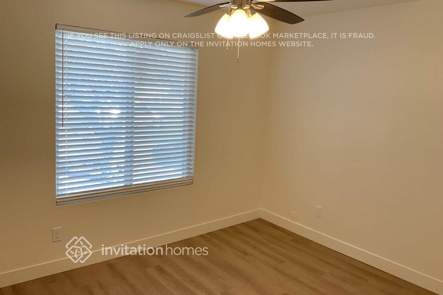 Building Photo - 2053 W Rockwell Dr