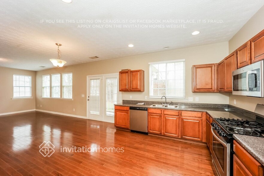 Building Photo - 3280 Sable Trl