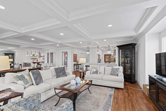 Building Photo - 2835 Polo Island Dr