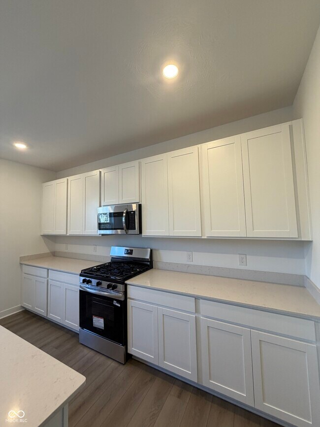 Building Photo - 6468 Tutelo Dr