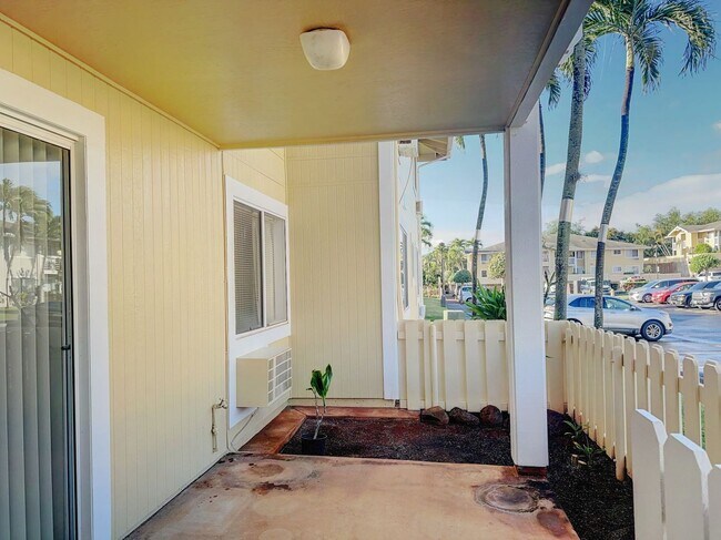 Building Photo - Kulana Knolls 1 bedroom townhome with TWO parking