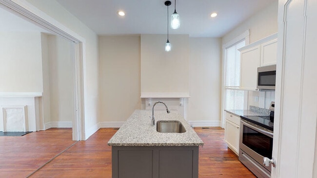 Building Photo - 23 S Morris St