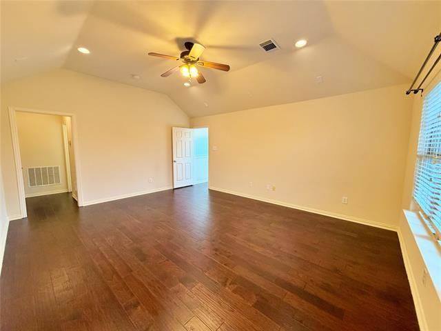 Building Photo - 7105 Handen Dr