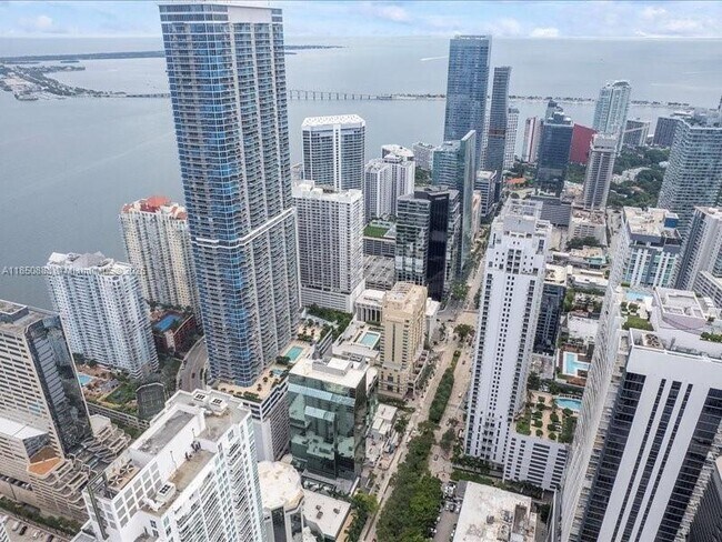 Building Photo - 1050 Brickell Ave