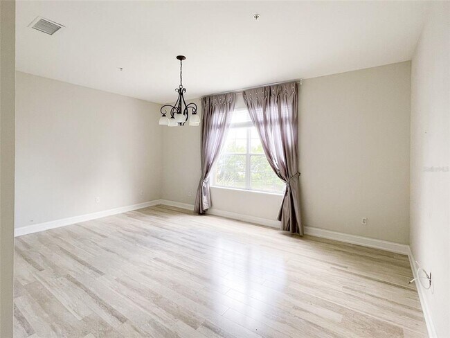 Building Photo - 3368 Robert Trent Jones Dr