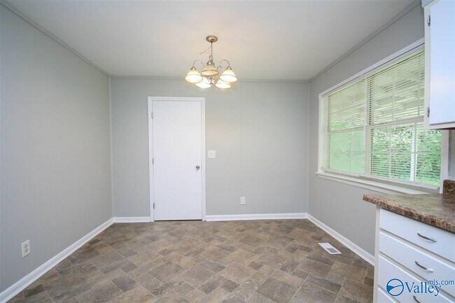 Building Photo - 3423 Rosedale Dr NW