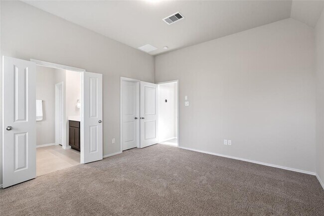 Building Photo - 42433 Quail Vly Ln