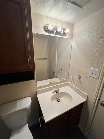 Building Photo - 2450 Sunflower Dr