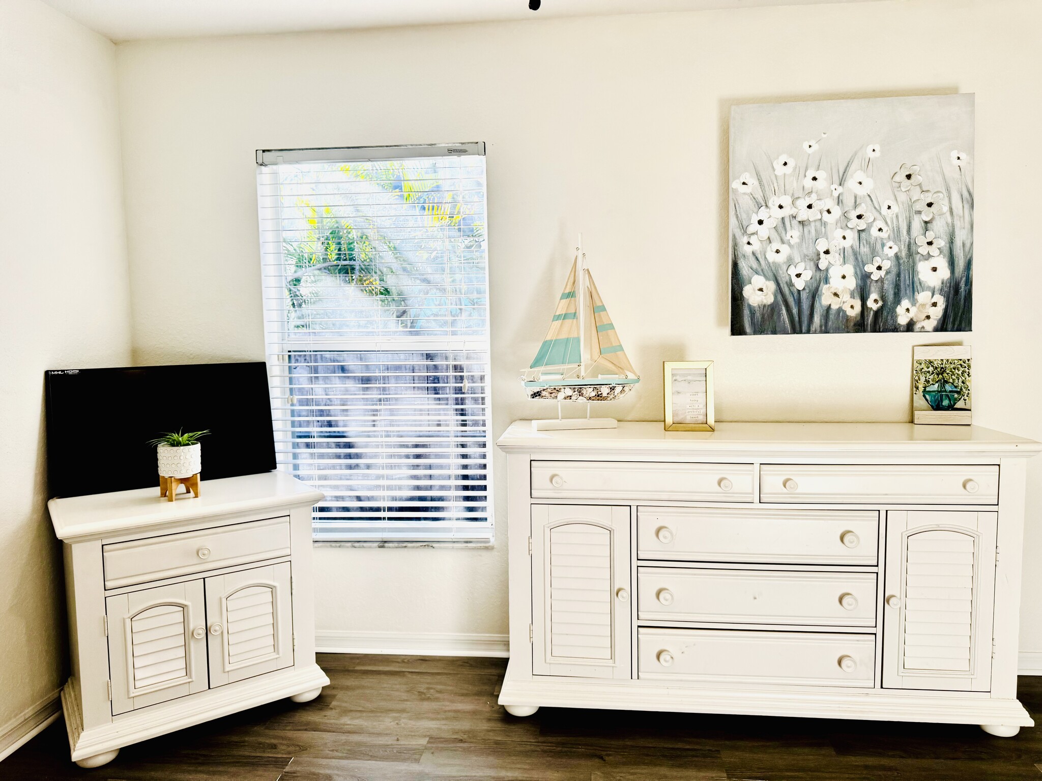 Building Photo - 18561 Olive Rd