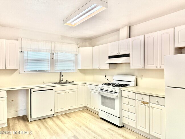 Building Photo - 140 Wall St