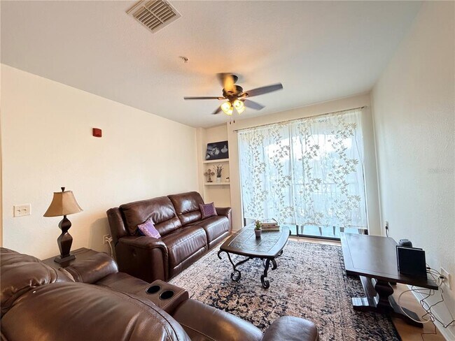 Building Photo - 6153 Metrowest Blvd