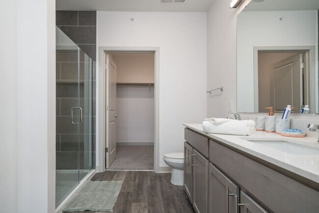 Building Photo - 5790 Sunrise Way