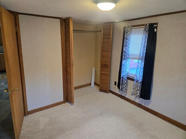 Building Photo - 59 Edgehill Rd