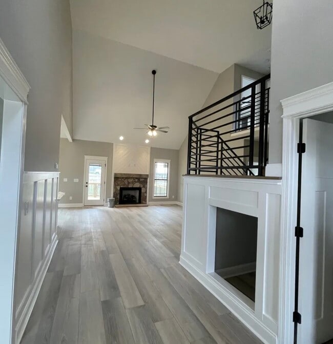 Building Photo - 446 Spiderwort Dr