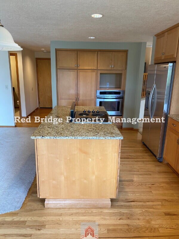 Building Photo - 19840 NW Quail Hollow Dr