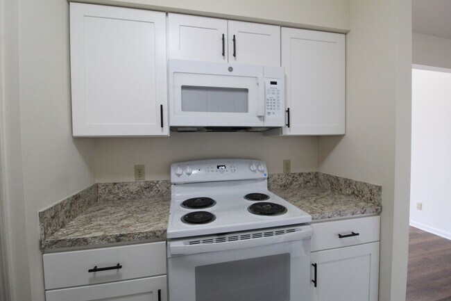 Building Photo - 1116 Blue Ridge Dr