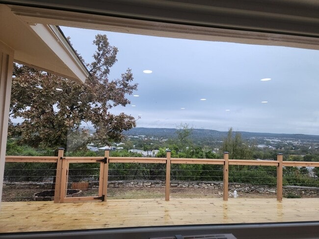 Building Photo - 100 Chula Vista Dr