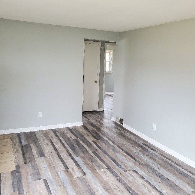 Building Photo - 2BDRM HOUSE FOR RENT