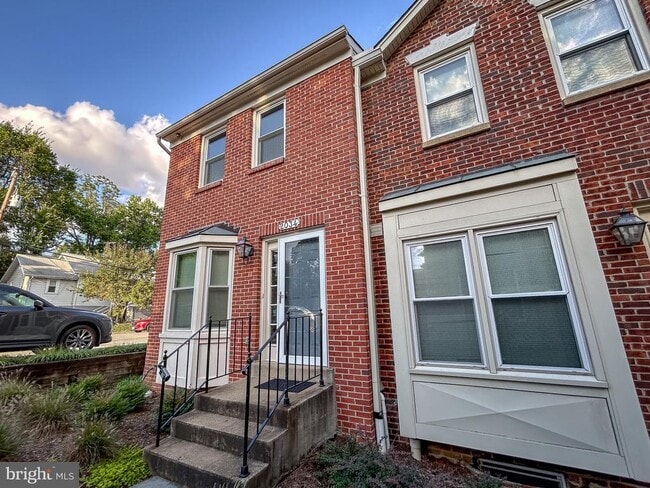Primary Photo - 2034 6th St S