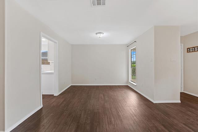 Building Photo - 4007 Ridgebrook Dr