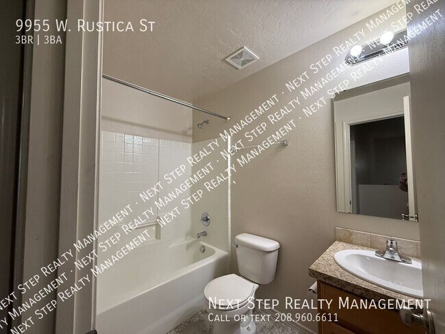 Building Photo - 9955 W Rustica St
