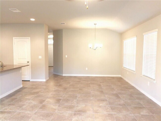 Building Photo - 852 Winnsboro Dr