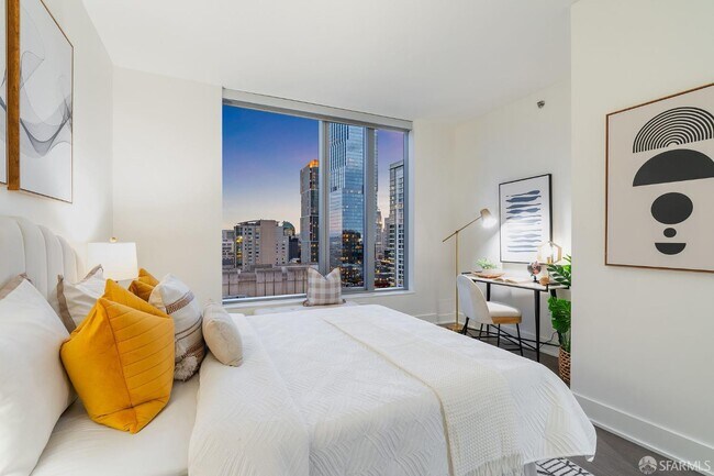 Building Photo - 338 Main St